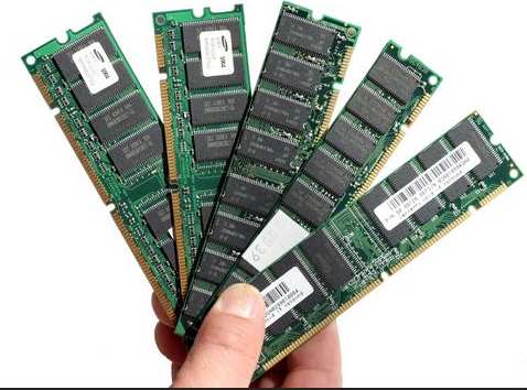 Various DDR RAM desktop-PC memory modules - DIMMS